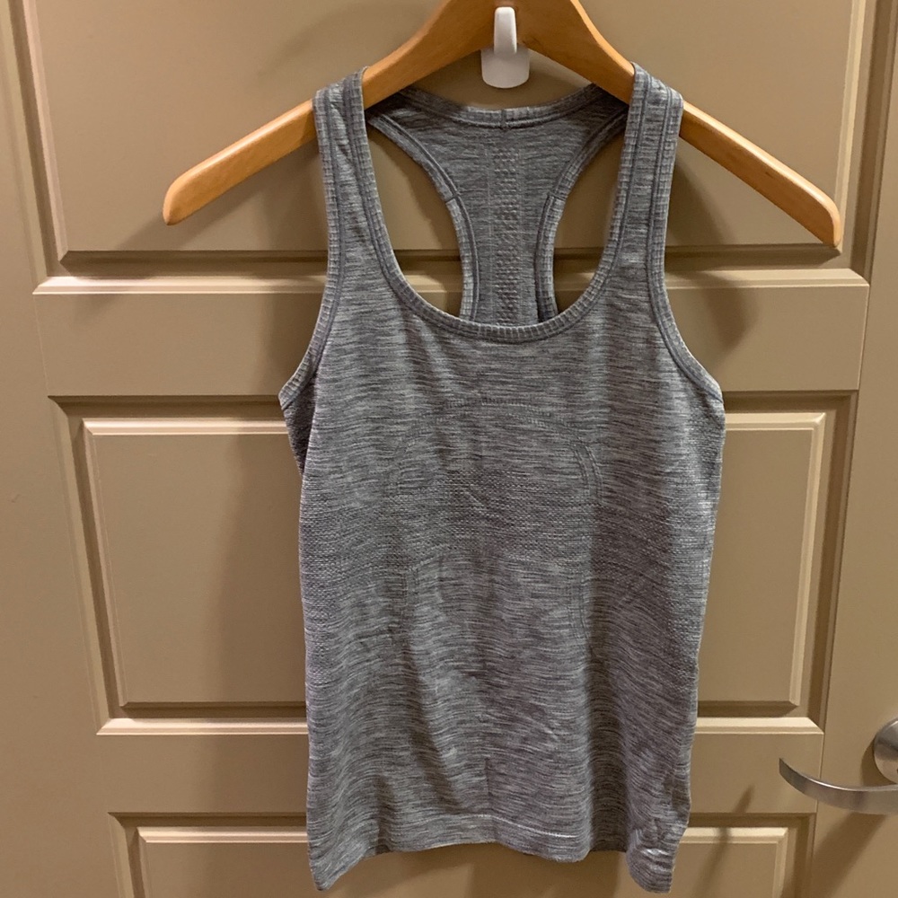 Lululemon gray heather swiftly tech tanktop sz 4